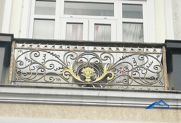 Lan Can Ban Công Sắt Mỹ Thuật 12