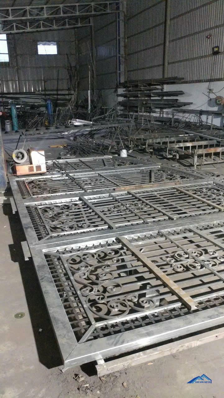 5 Quy Trình Làm Cửa Sắt Mà Bạn Nên Biết 6 địa chỉ cung cấp cửa sắt 4 cánh, 2 cánh đẹp chất lương