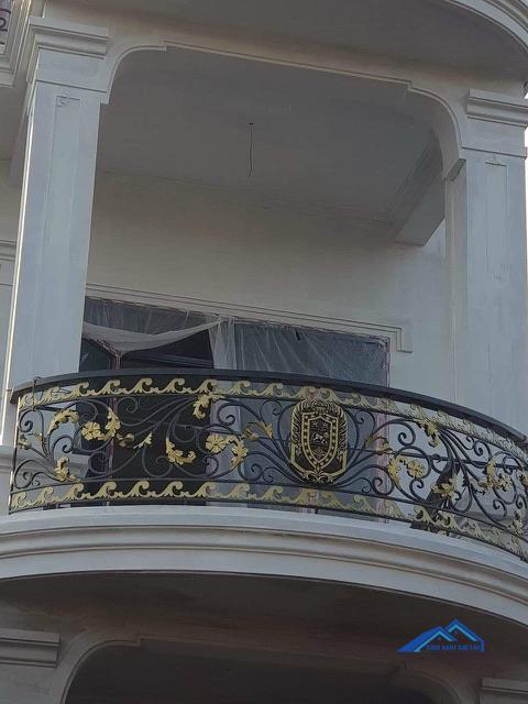 Lan Can Ban Công Sắt Mỹ Thuật 4