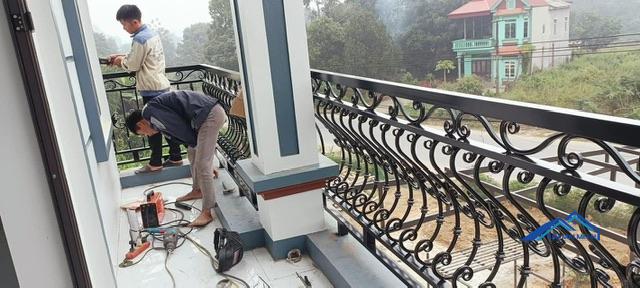 Lan Can Ban Công Sắt Mỹ Thuật 8