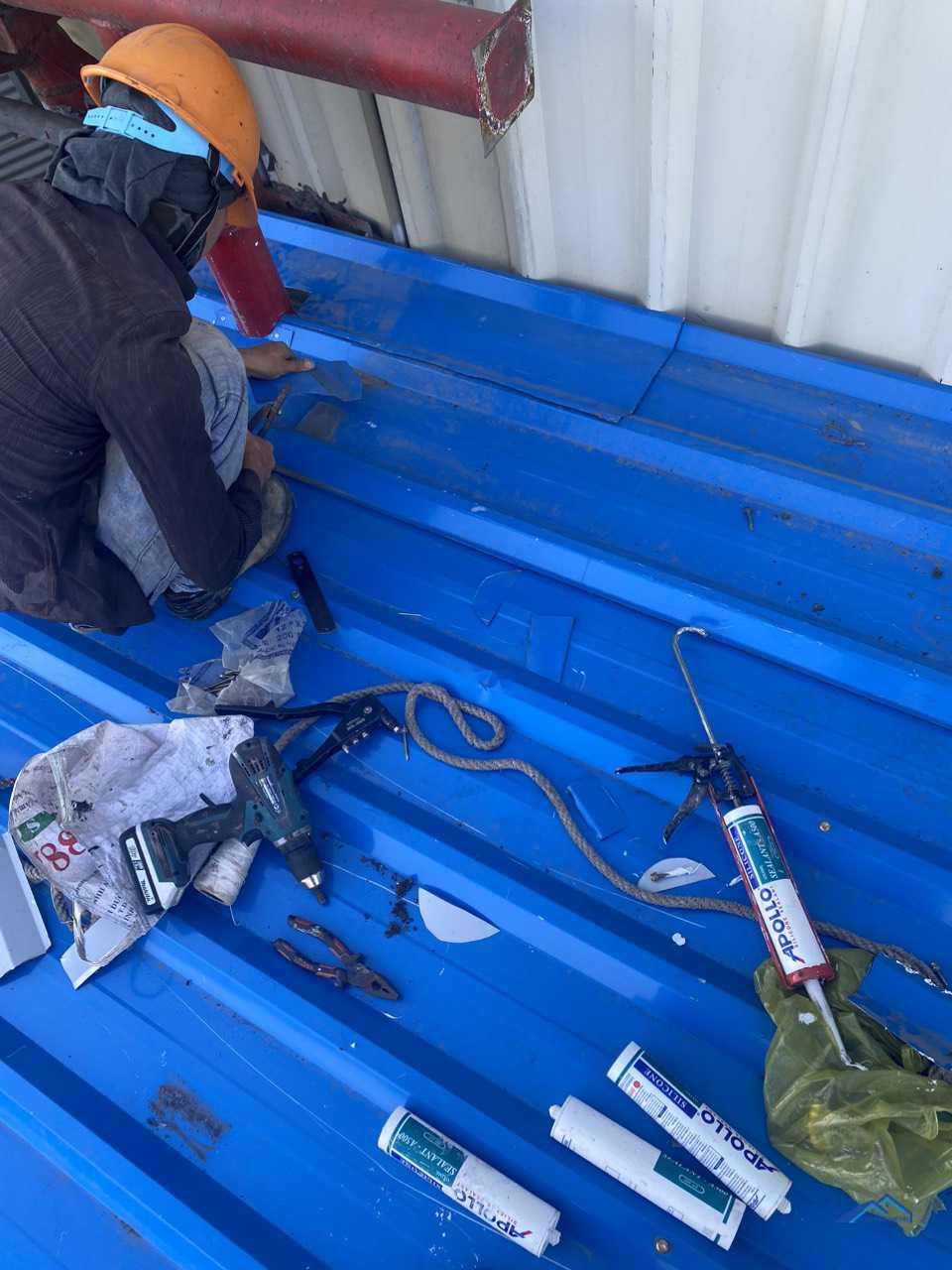 Sửa Chữa Nhà Xưởng Giá rẻ - Dịch Vụ Cải Tạo Nhà Xưởng Tóp 1 12 thi công máng xối inox công nghiệp