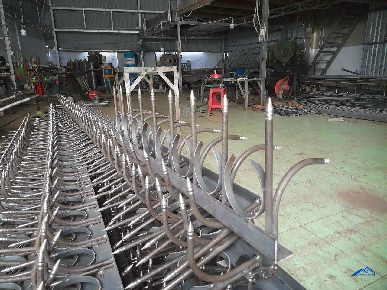 Thi Công Chông Sắt Tường Rào 5