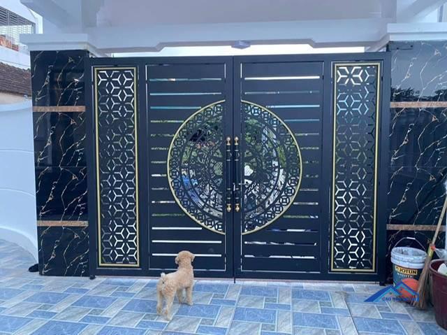 Giá cửa sắt 4 cánh cửa sắt bến tre