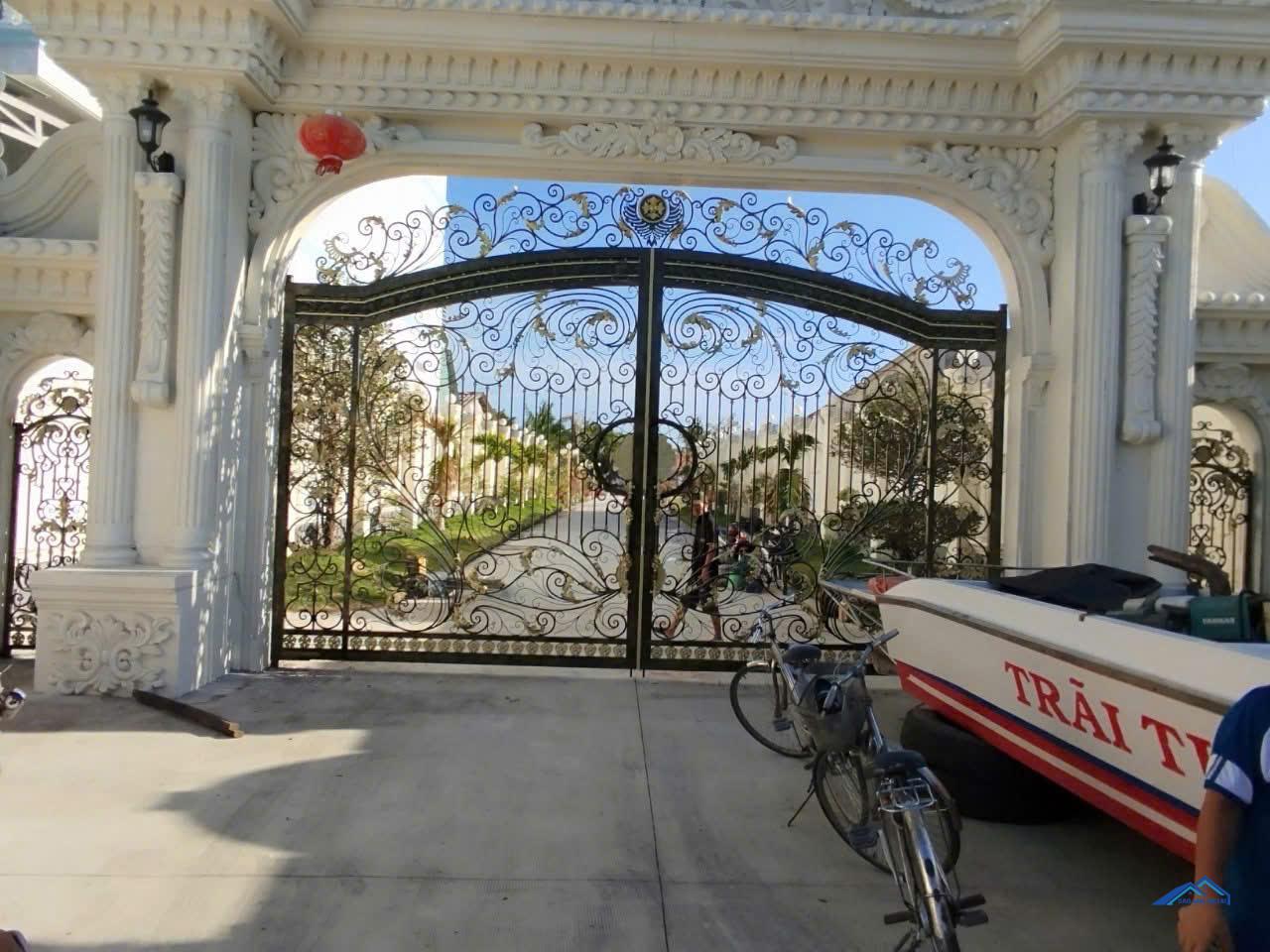 làm cổng sắt mỹ thuật tại tân uyên làm cổng sắt mỹ thuật tại tân uyên