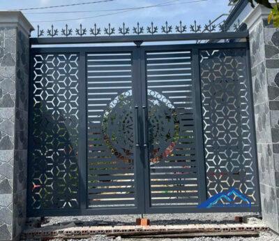 Làm Cửa Sắt Tại Quận 10 