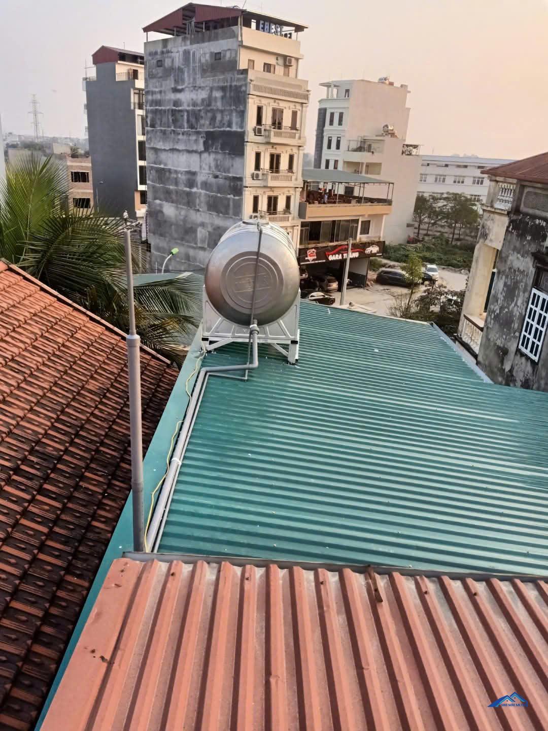 làm mái tôn tại Đức Hòa làm mái tôn tại Đức Hòa