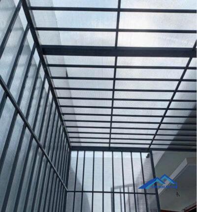 làm khung sắt bảo vệ tại Bến Lức 