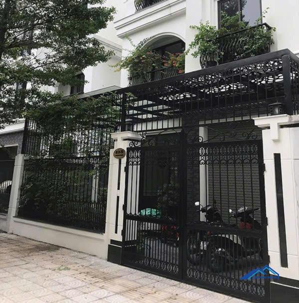 Làm Khung Sắt Bảo Vệ Tại Quận 10 Làm Khung Sắt Bảo Vệ Tại Quận 10
